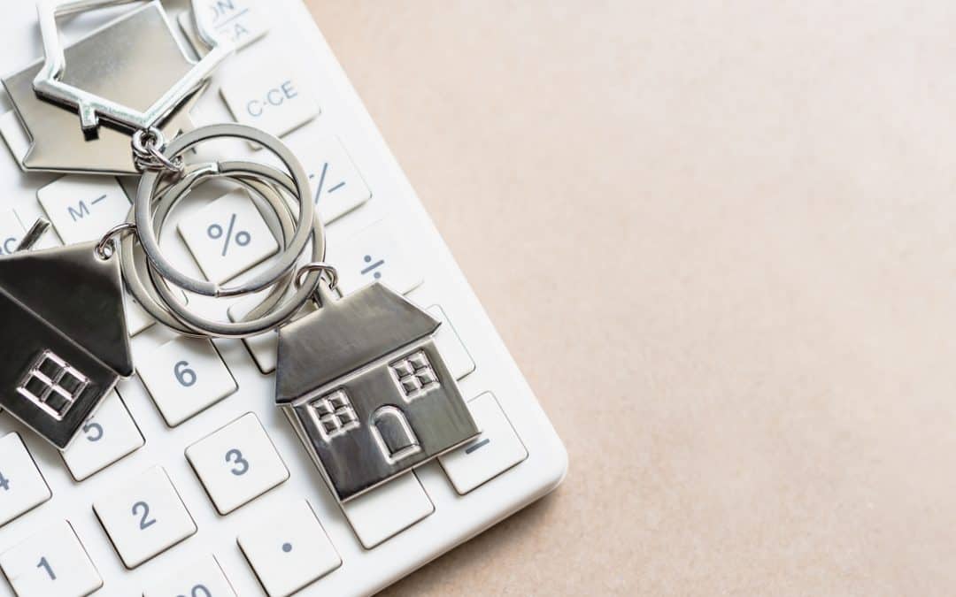 Figuring Mortgage Rates for 2020 with Calculator and Home Keychain