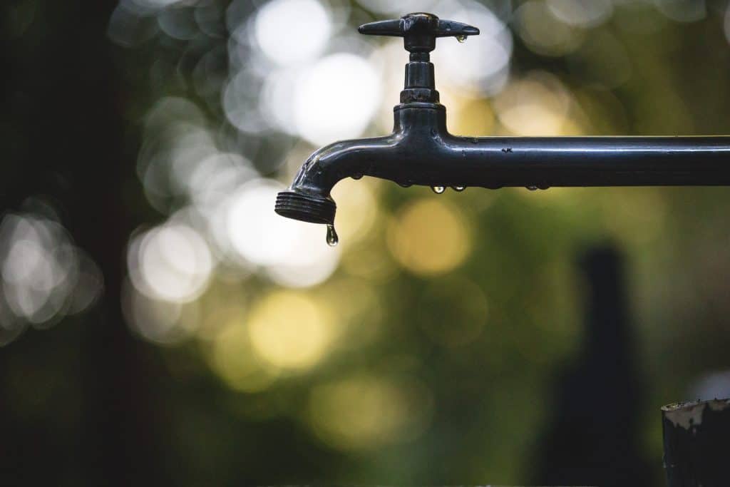 Water Pipe Faucet Leak