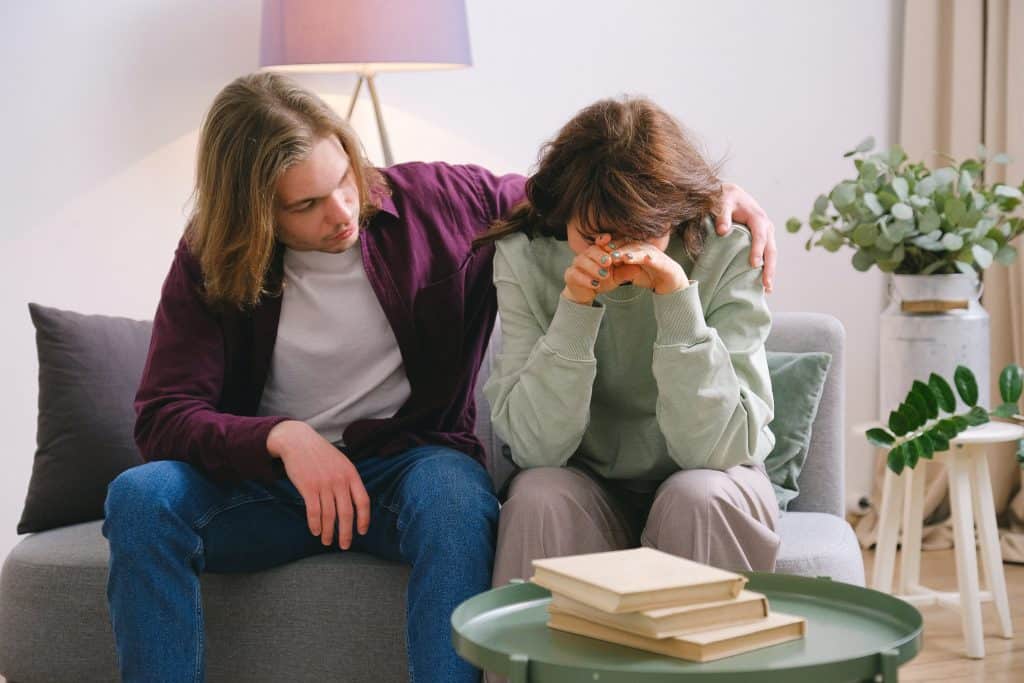 couple crying help people