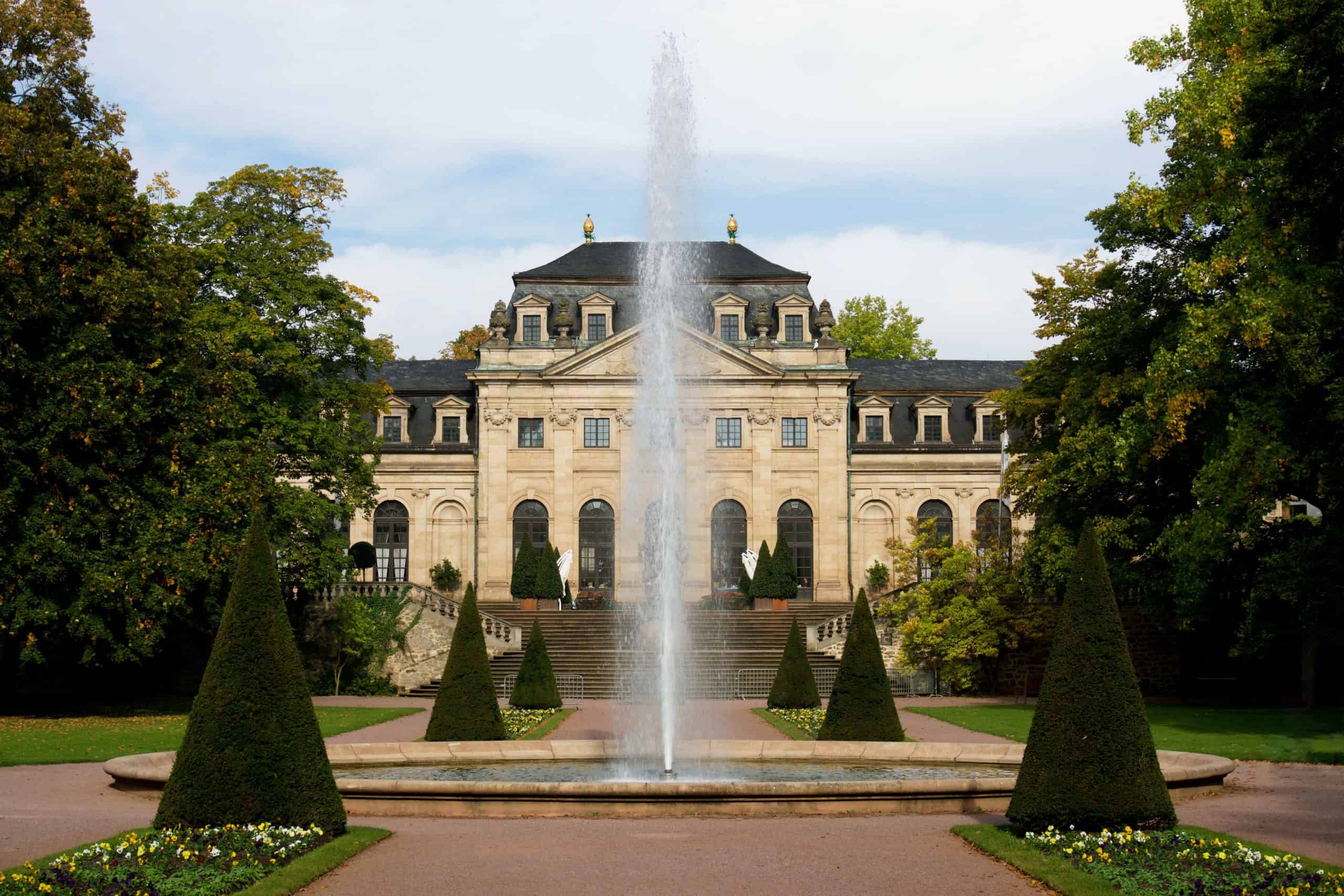fountain mansion big fountain mansion big