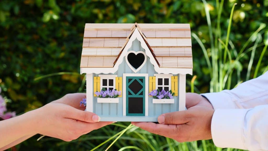holding house small