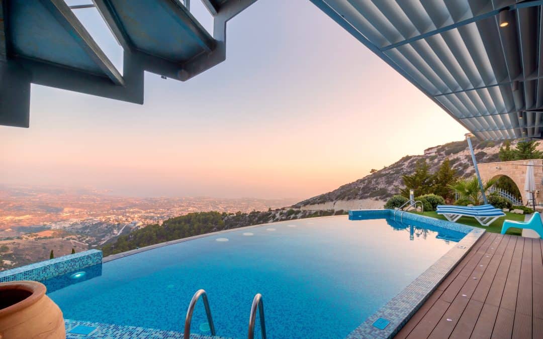 luxury pool view