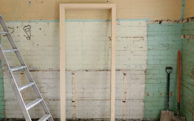 Couple finds two hidden murals that are 60 feet long in building they purchased