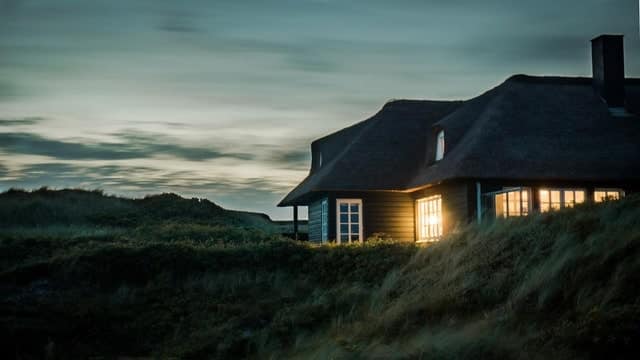 Home Sunset Grass Light On
