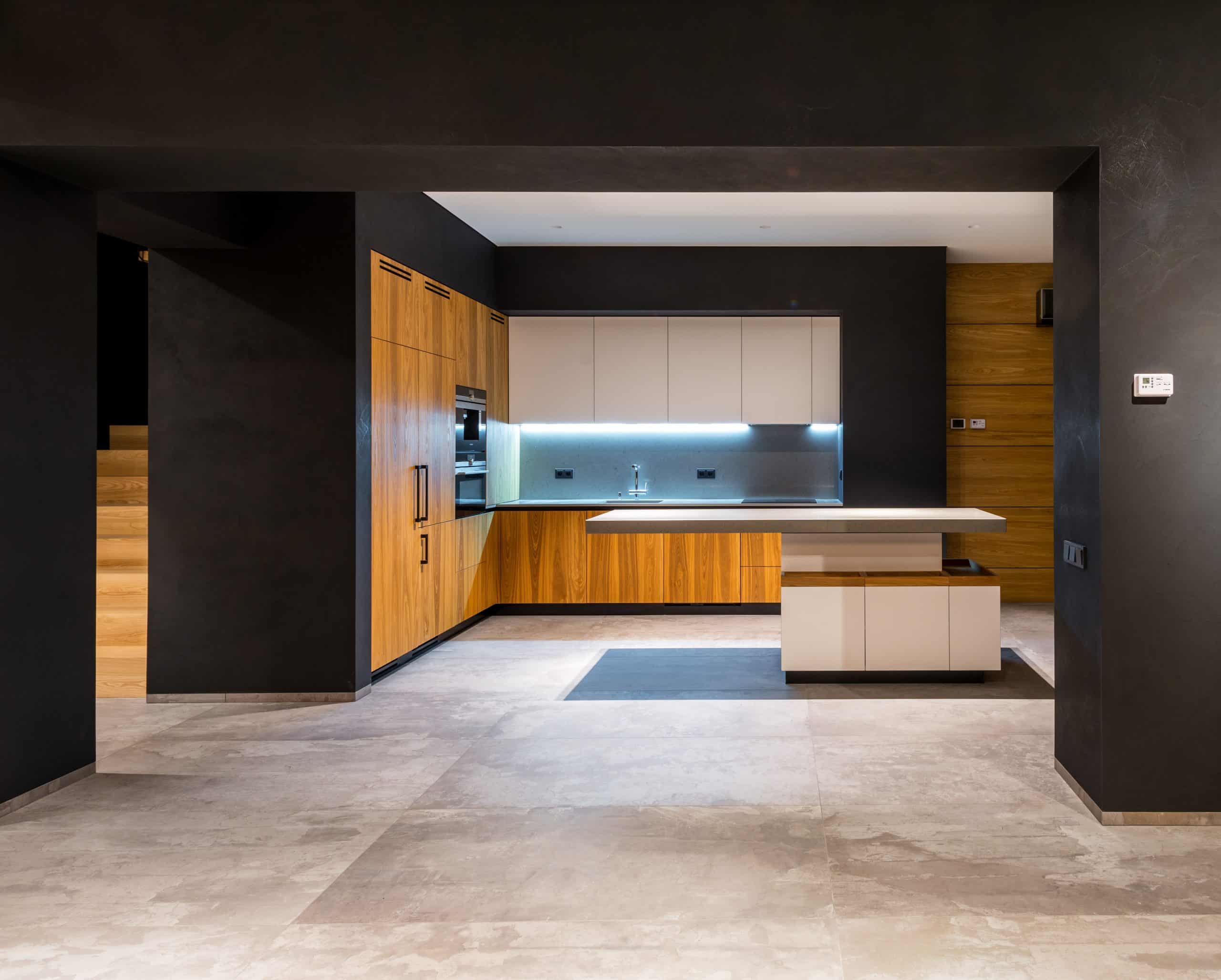expensive home kitchen black