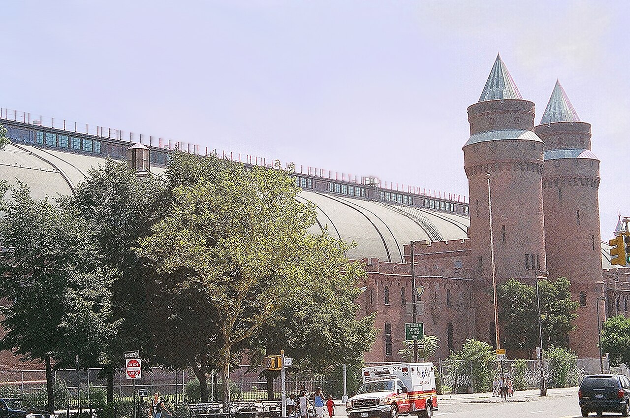 Kingsbridge_Armory