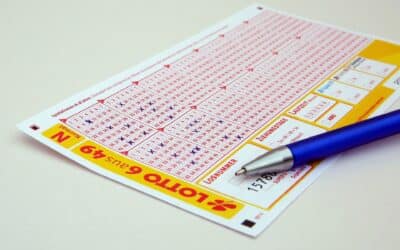 $2 Billion Lottery Winner Uses His Prize Money to Buy Luxury Homes