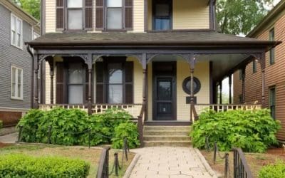Off-Duty NYPD Officers Stop Arsonist Trying to Torch Martin Luther King Jr. Home in Atlanta