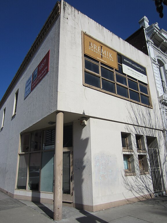 Hallock–McMillan_Building,_Portland,_Oregon_(2013)_-_1