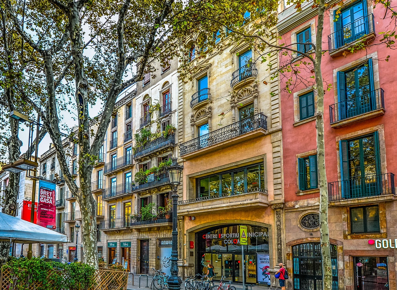 barcelona-2088158_1280