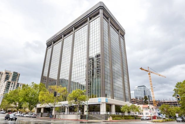 15-Story Oakland Office Tower and Garage Sells at a Loss