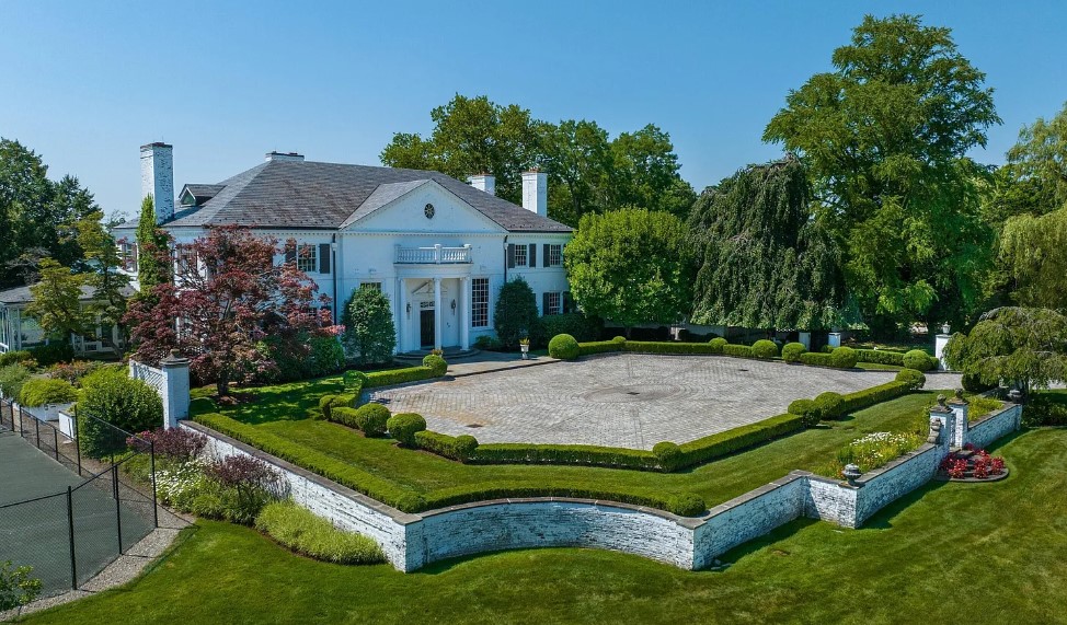 Donald Trump’s One-Time Connecticut Home Sells for $31.5 Million