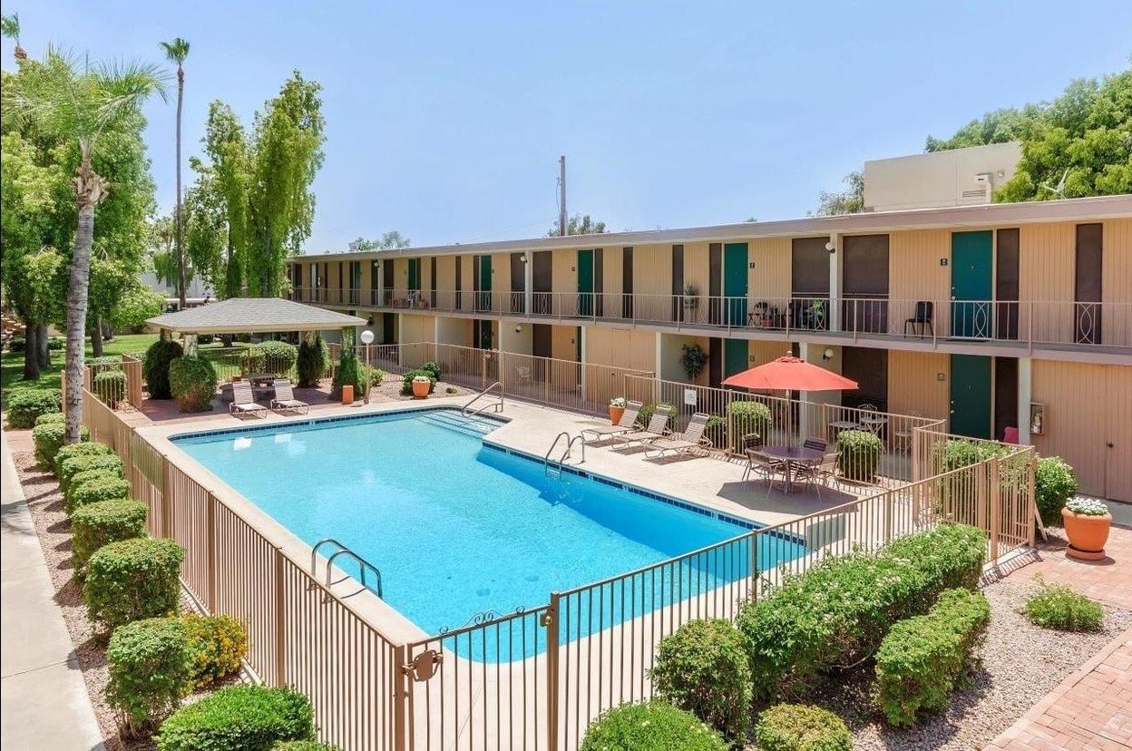 Venture-on-Maryland-Pool1