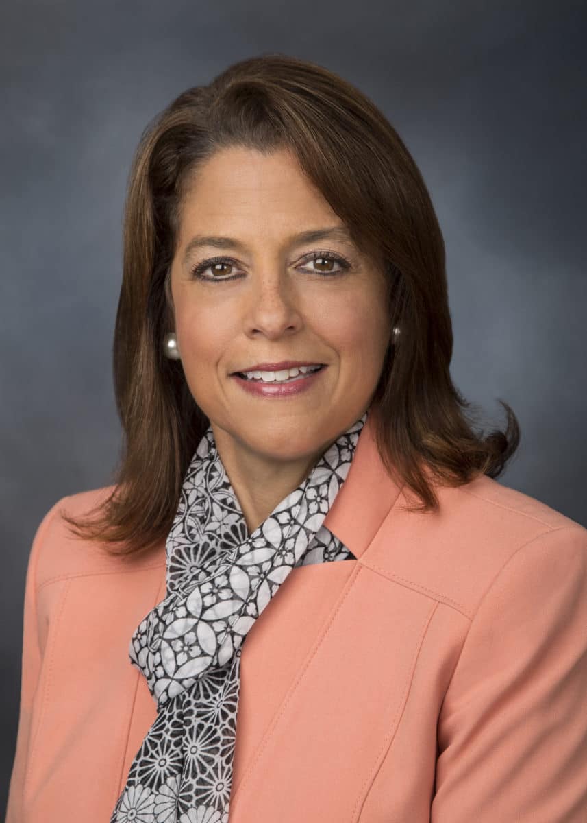 Lisa-Pendergast-Executive-Director-CRE-Finance-Council-857×1200