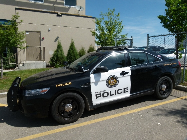 Calgary_police_vehicle_1