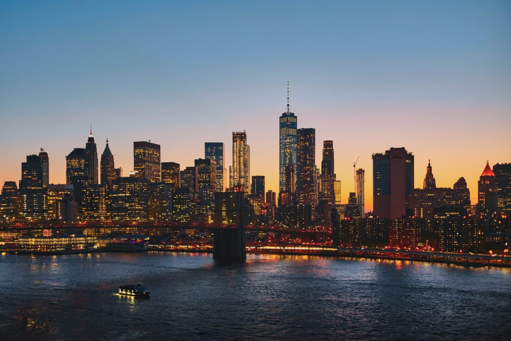 Manhattan commercial real estate skyline illustrating Apollo Commercial Real Estate Finance's liquidation