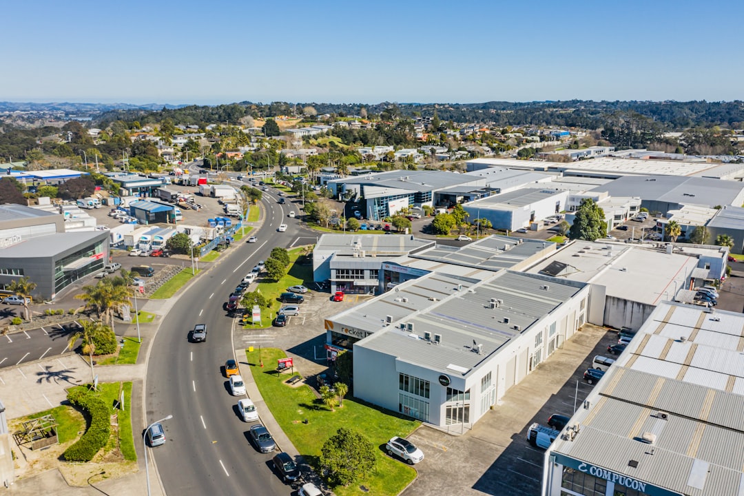 Aerial view of a commercial real estate complex illustrating institutional net lease investment