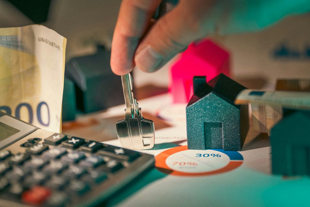 House key illustrating residential appraisal and mortgage collateral requirements during the UAD 3.6 transition