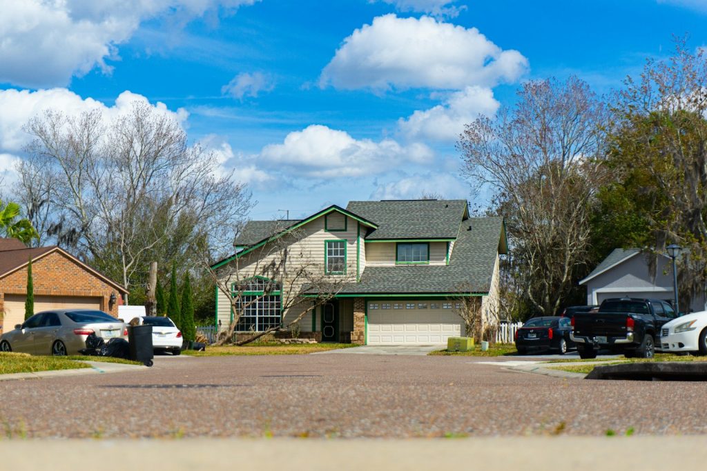 Suburban homes along a residential street, illustrating the U.S. housing market