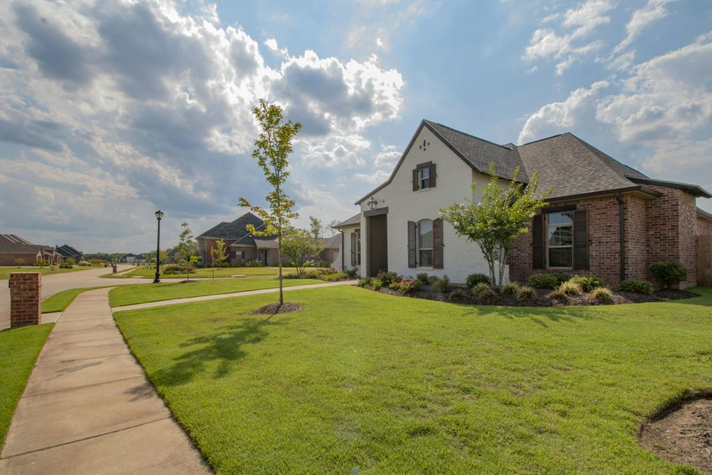 Single-family house illustrative of HUD-owned homes; not the Delaware property in the settlement